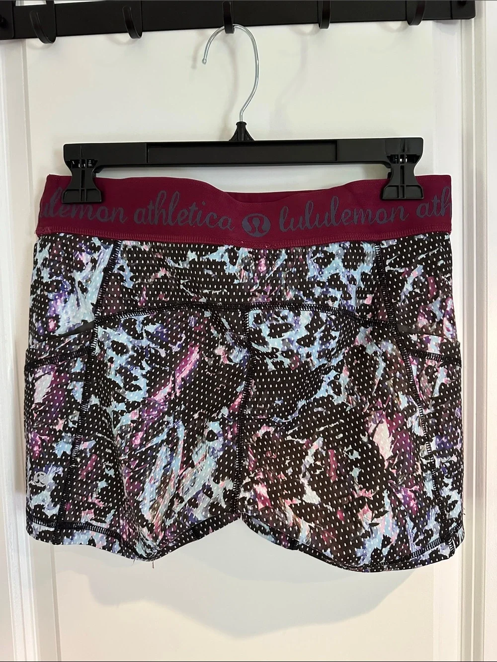 lululemon athletica Multicolor Abstract Athletic Shorts with Burgundy Waistband